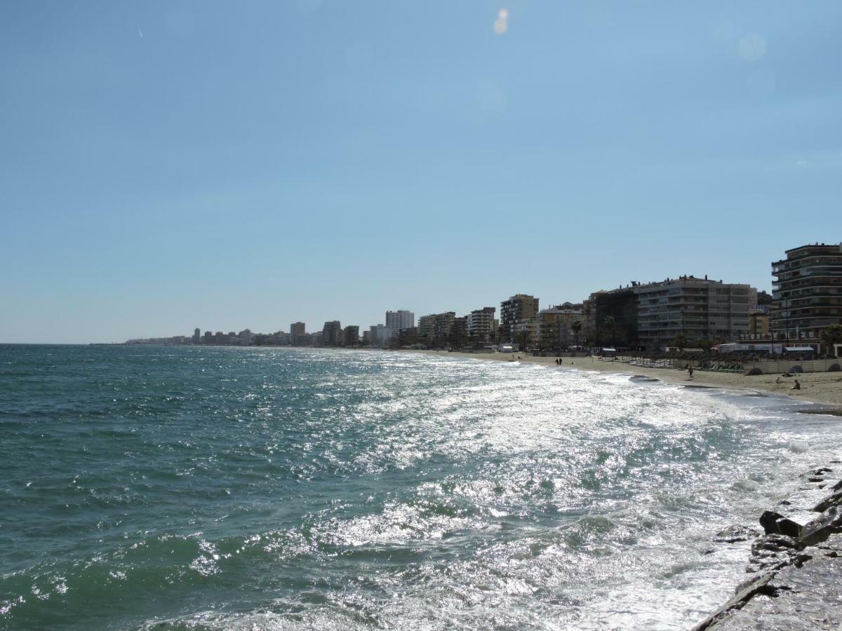 Palm Beach Apartment Fuengirola Bagian luar foto
